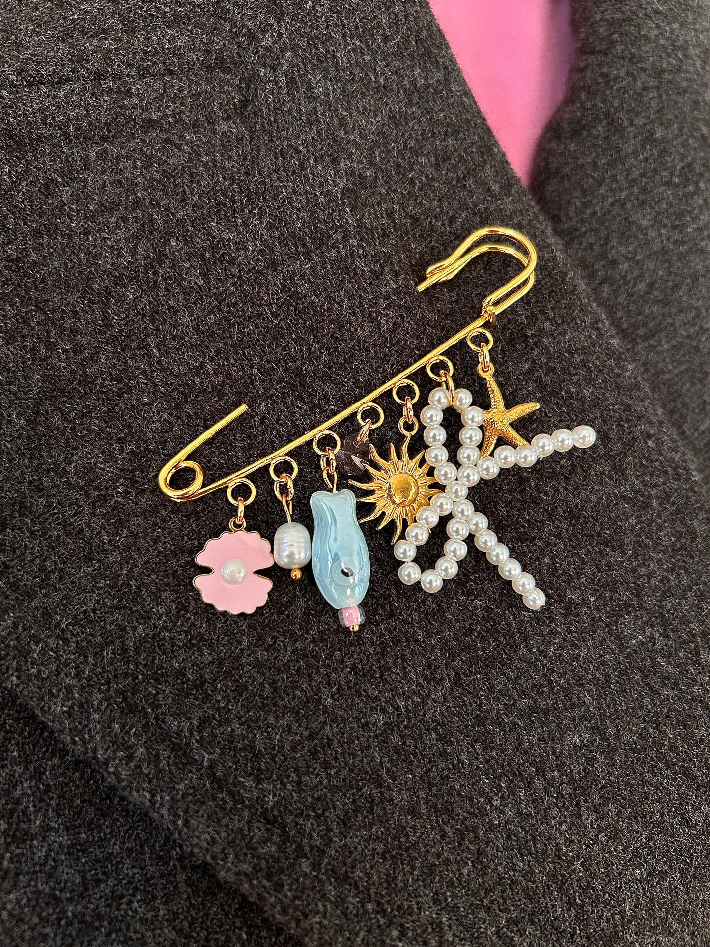 Broche Sanne