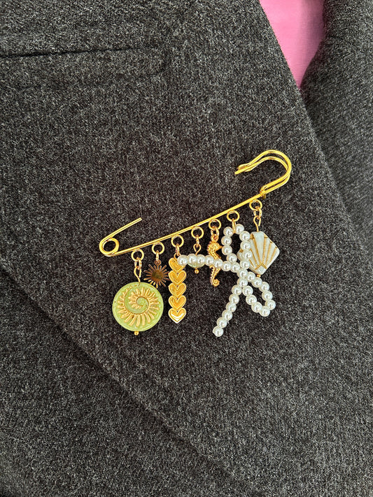 Broche Kelly